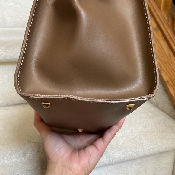 alberta di canio rockstud leather tote (valentino look w/o the hefty price 😊 - Picture 11 of 16